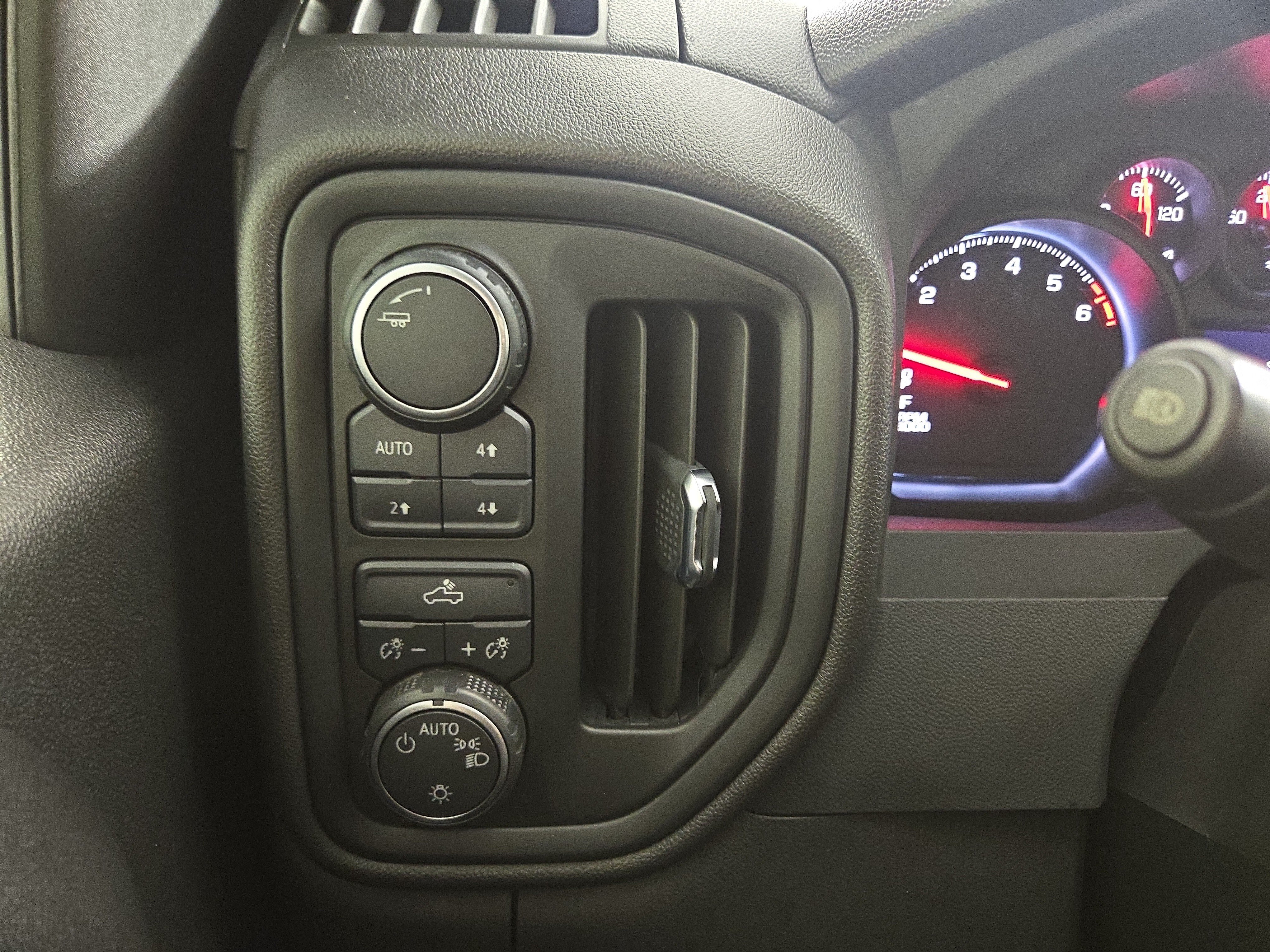 Certified 2023 Chevrolet Silverado 1500 Custom Trail Boss AWD/4WD image 27