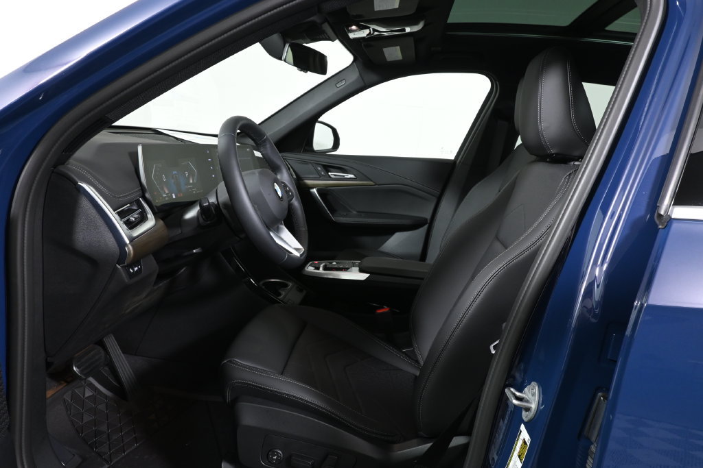 New 2027 BMW X1 xDrive28i AWD/4WD image 3