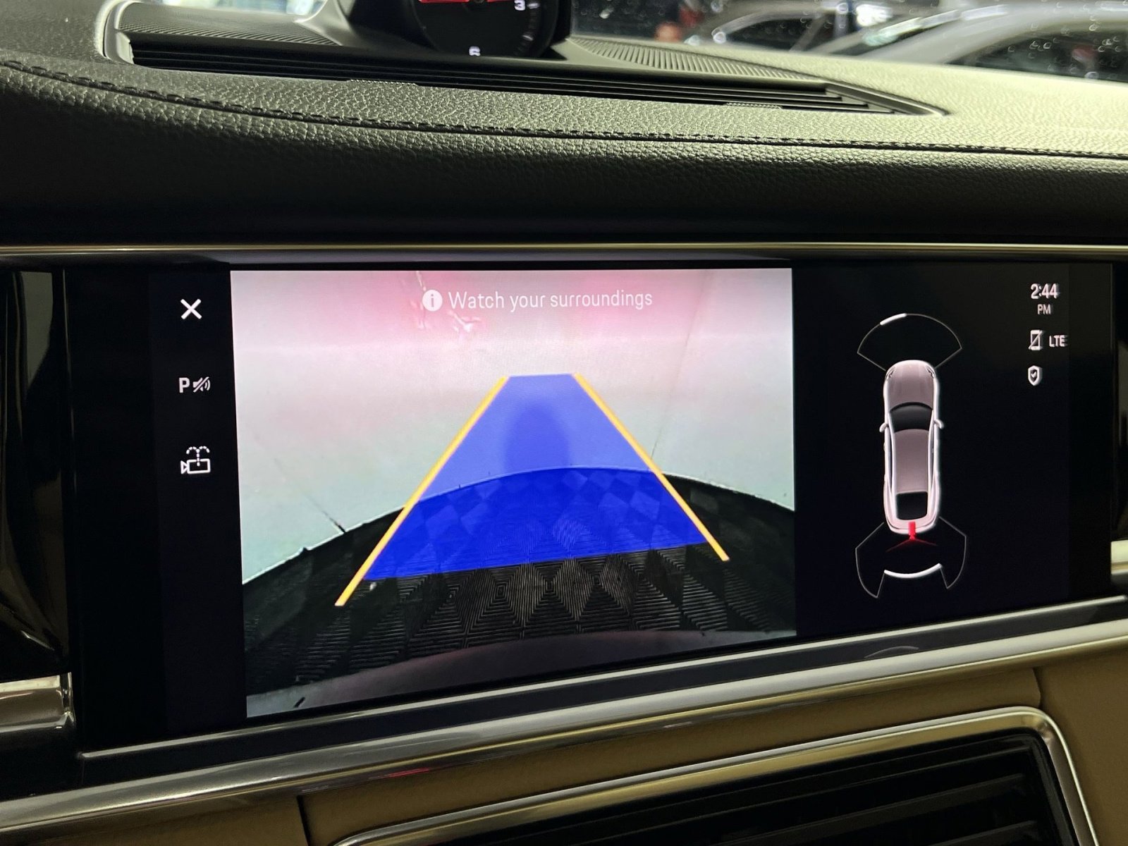 Used 2022 Porsche Panamera 4 image 19