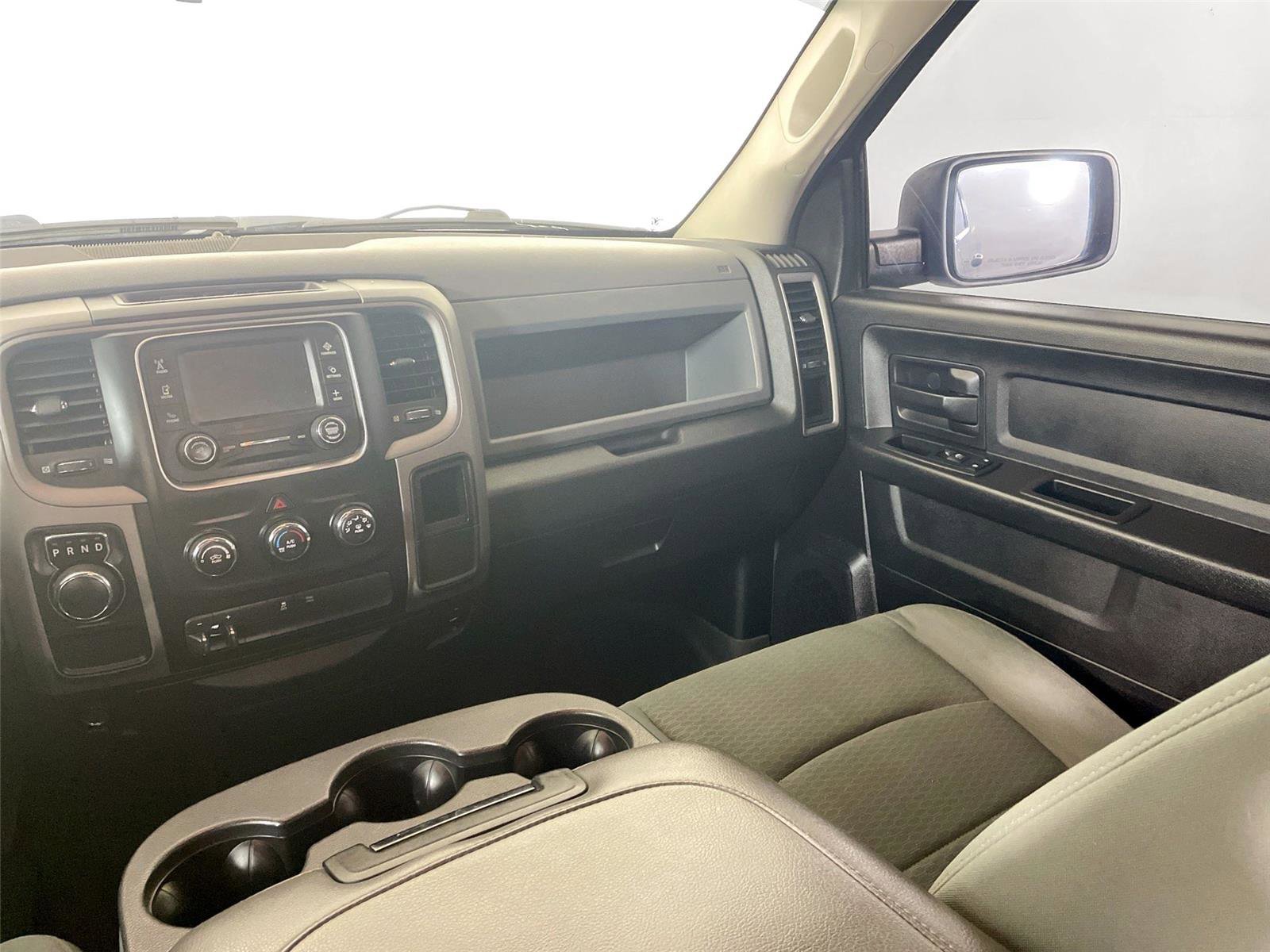 Used 2015 RAM 1500 Express image 23