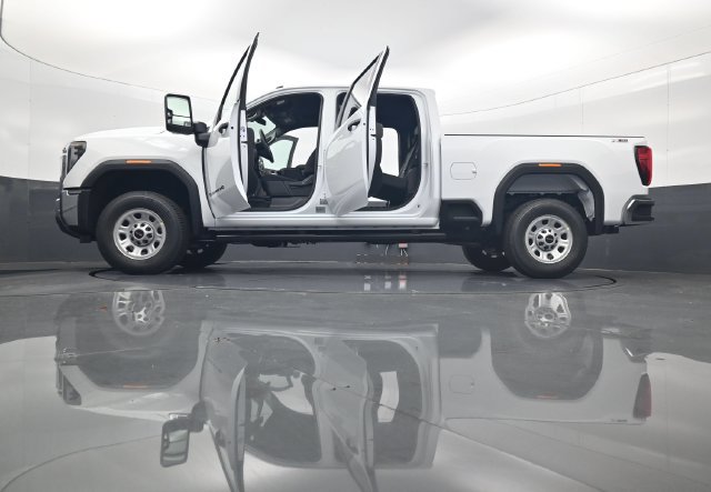 New 2026 GMC Sierra 3500 Pro w/ 1SA Pro Safety Plus Package AWD/4WD image 34