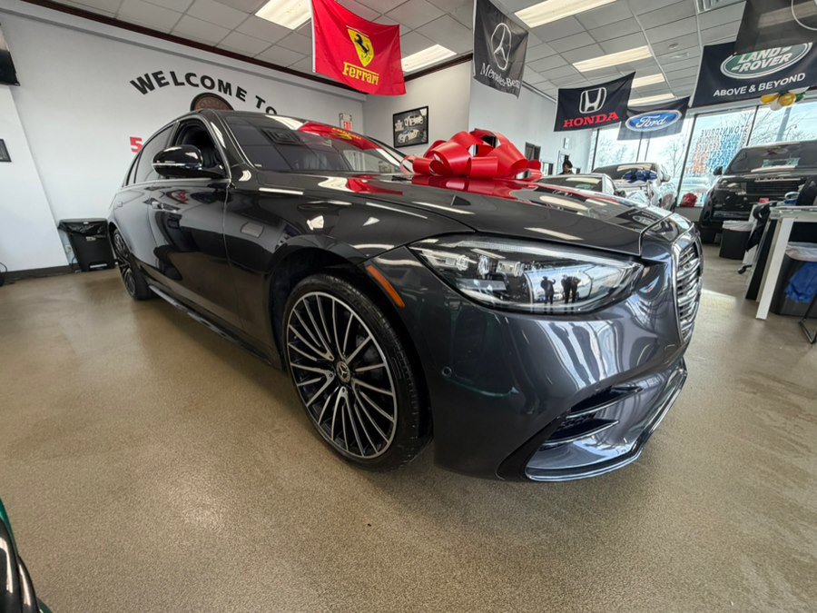 Used 2022 Mercedes-Benz S 580 4MATIC Sedan w/ AMG Line Package image 20