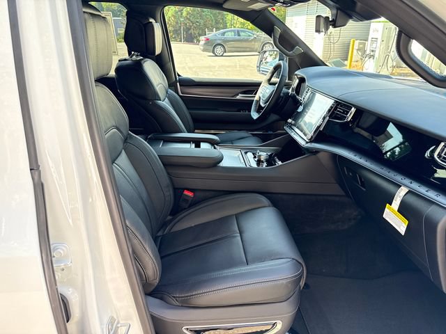 New 2026 Jeep Grand Wagoneer L Summit w/ Premium Group III AWD/4WD image 9