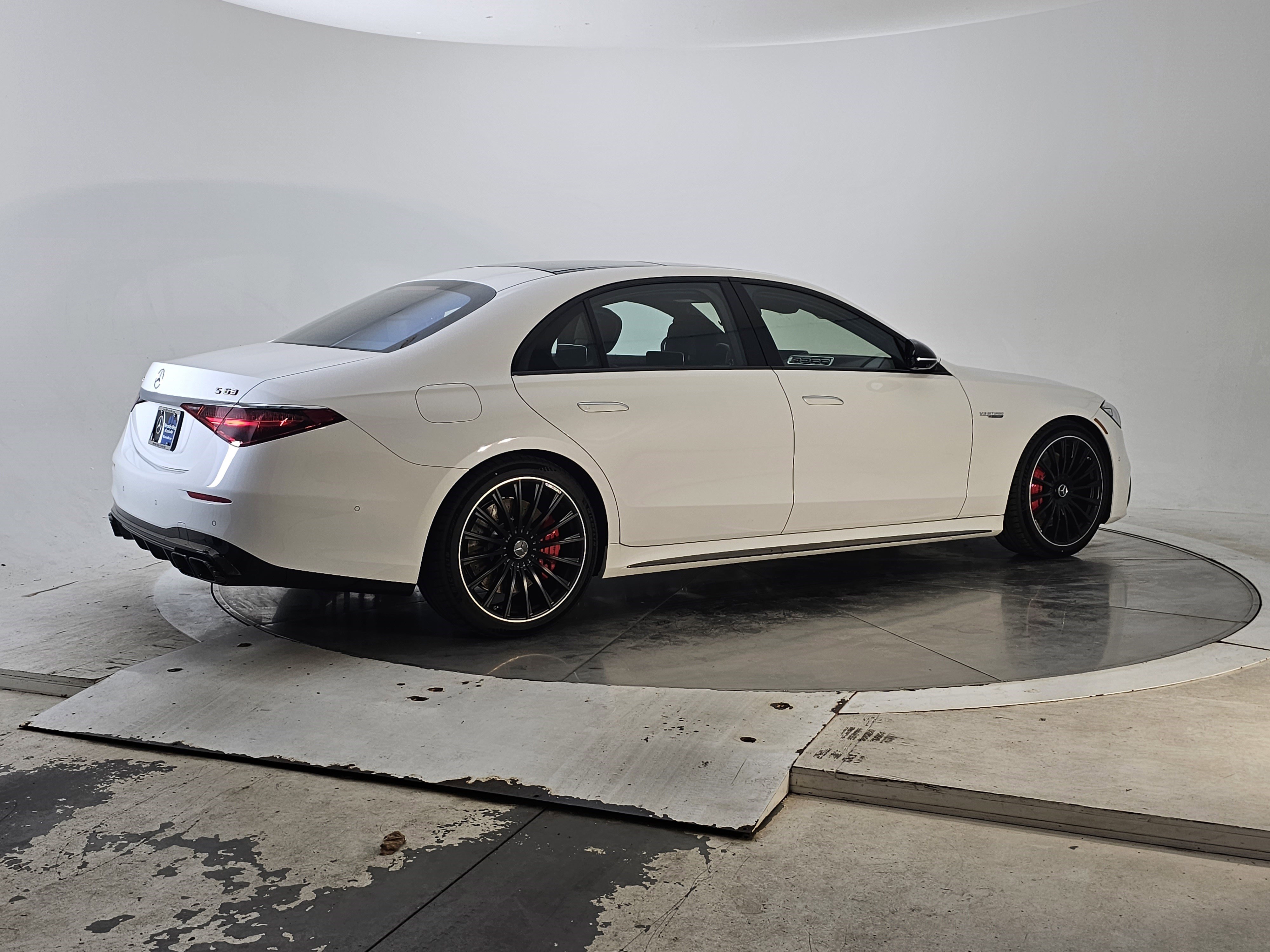 New 2025 Mercedes-Benz S 63 AMG S image 2