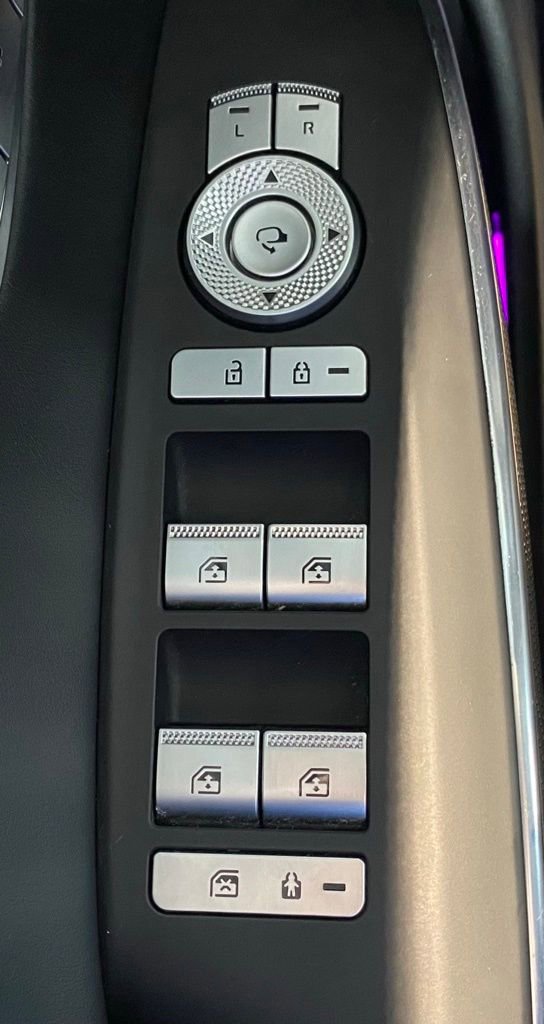 Used 2023 Genesis GV70 2.5T Sport Prestige w/ Sport Prestige Package image 17