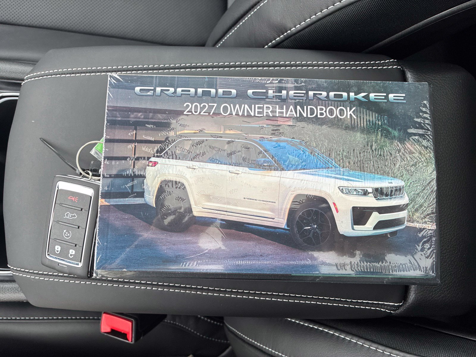 New 2027 Jeep Grand Cherokee Limited AWD/4WD image 19