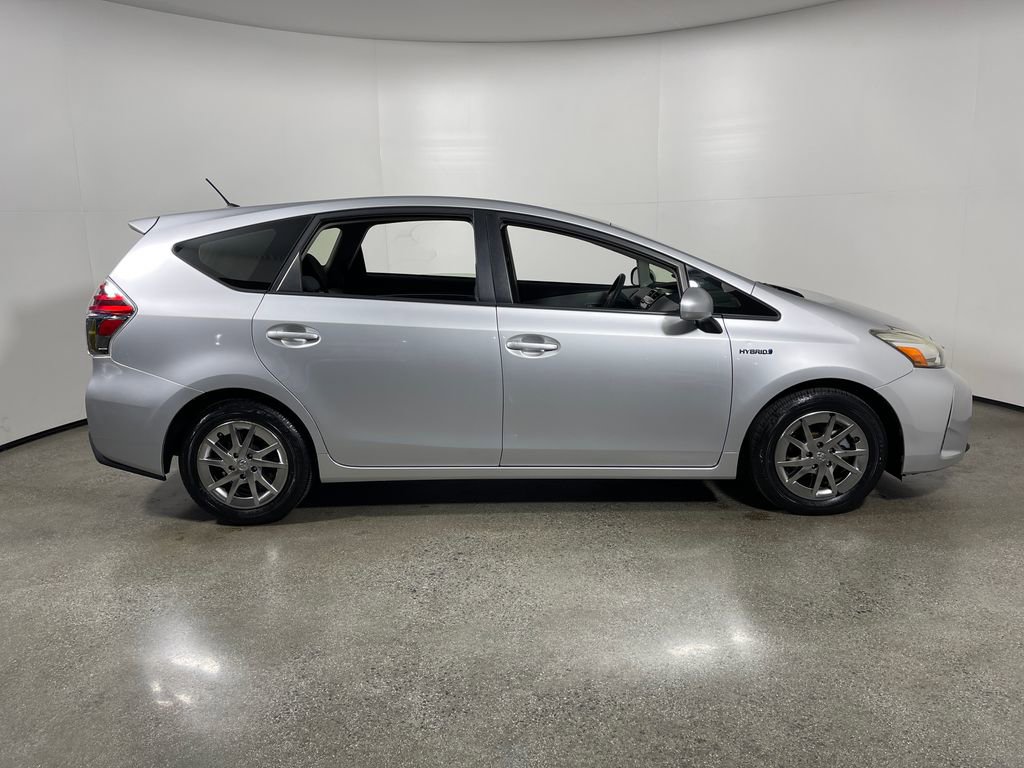 Used 2016 Toyota Prius V Two FWD image 2