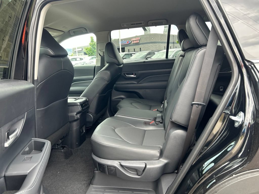 Used 2026 Toyota Grand Highlander FWD image 21