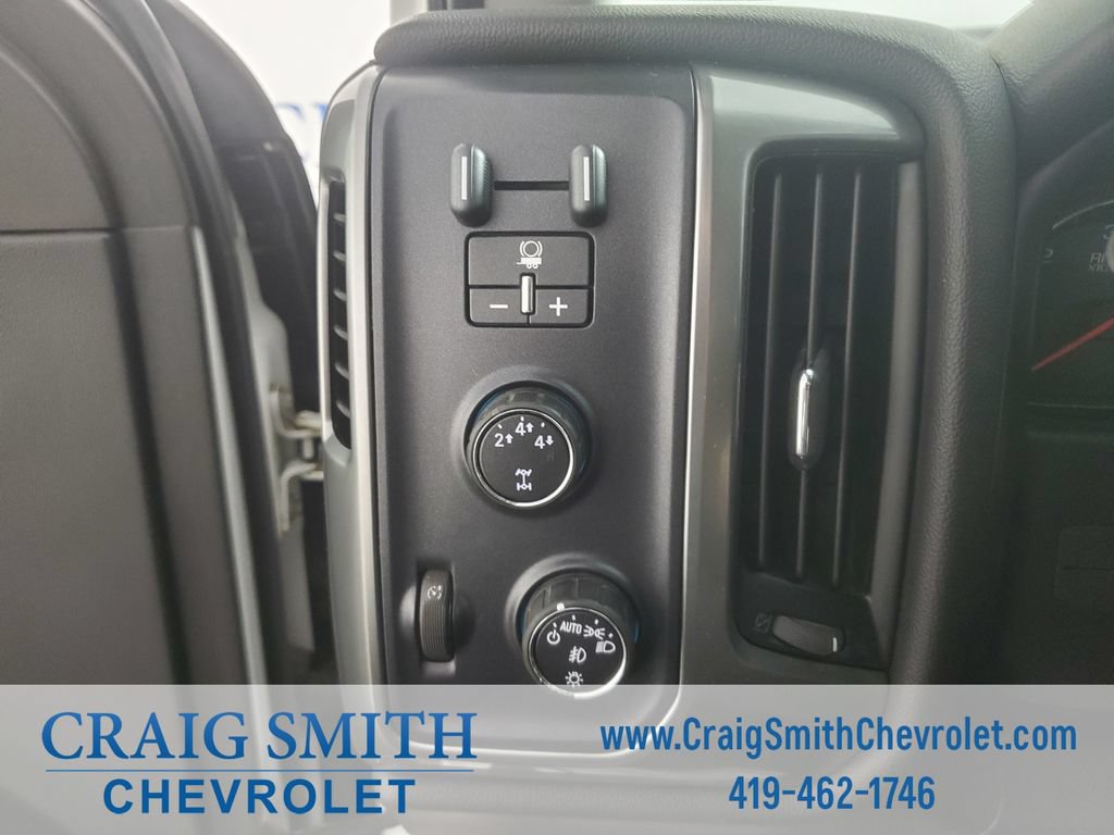 Used 2015 Chevrolet Silverado 2500 LT w/ LT Convenience Package AWD/4WD image 17