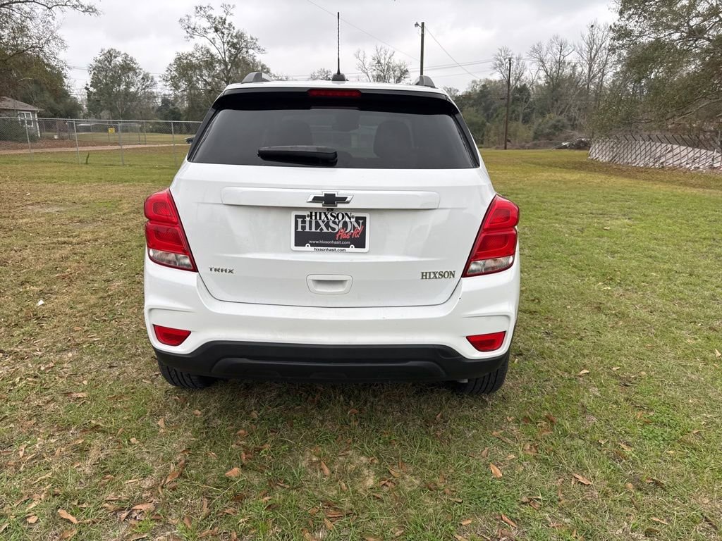 Used 2021 Chevrolet Trax LT w/ Sport Edition image 6