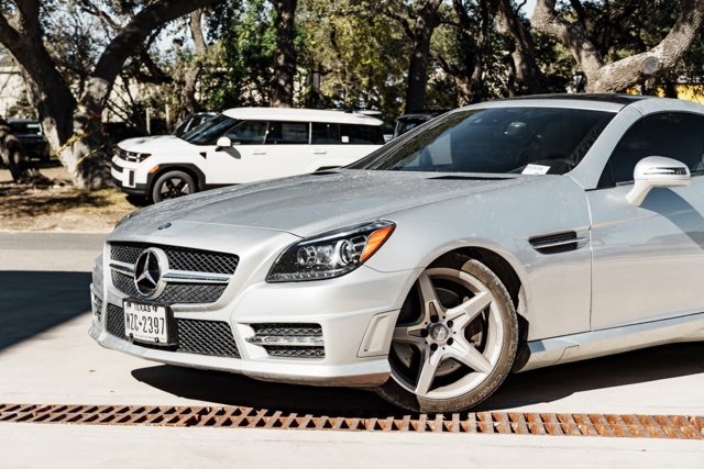 Used 2014 Mercedes-Benz SLK 350 image 3