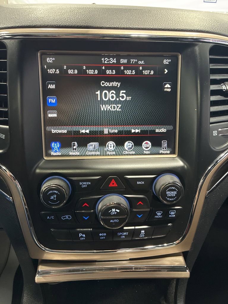 Used 2017 Jeep Grand Cherokee Limited image 27