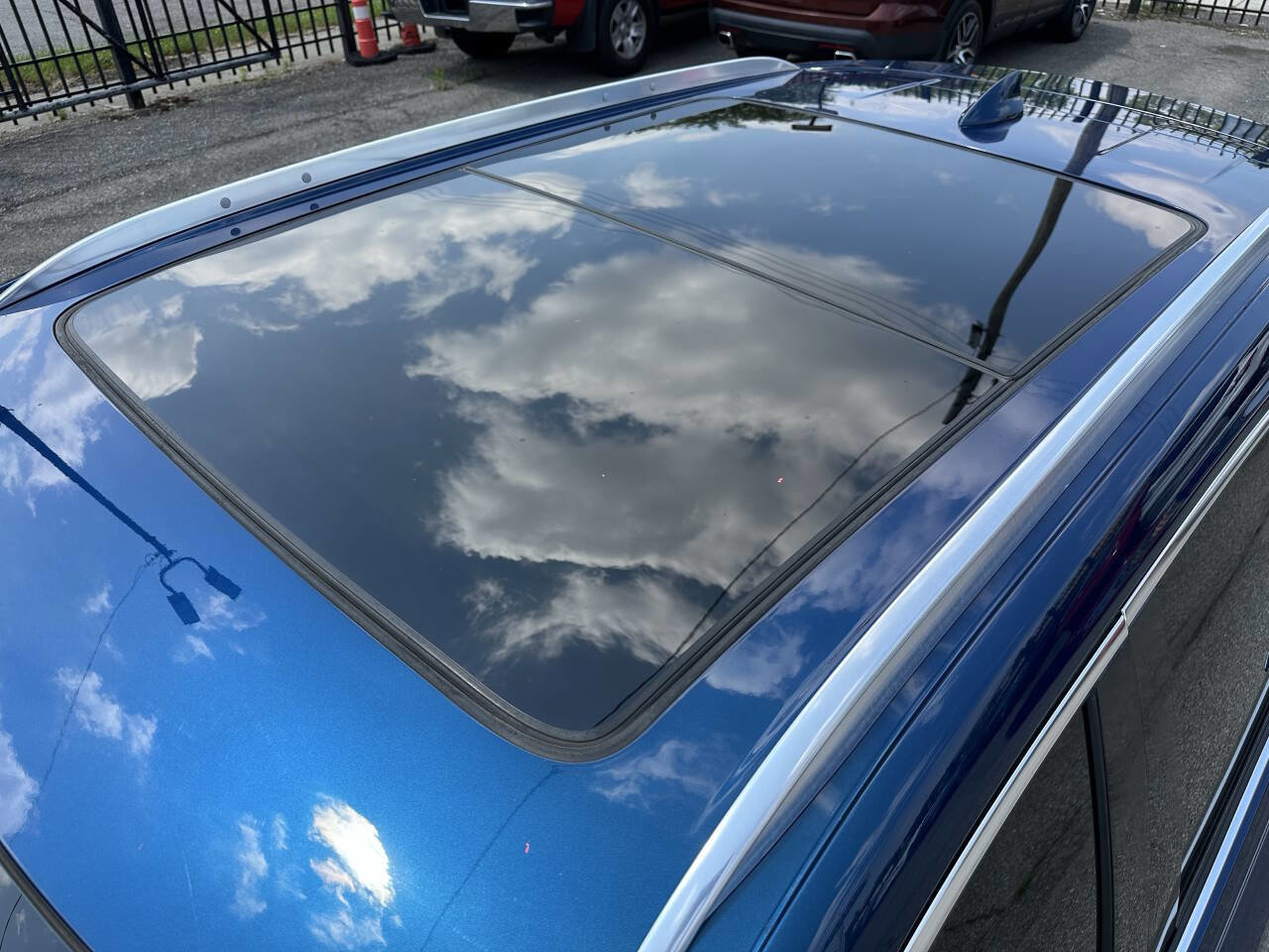 Used 2019 Cadillac XT4 Premium Luxury w/ Cold Weather Package image 9