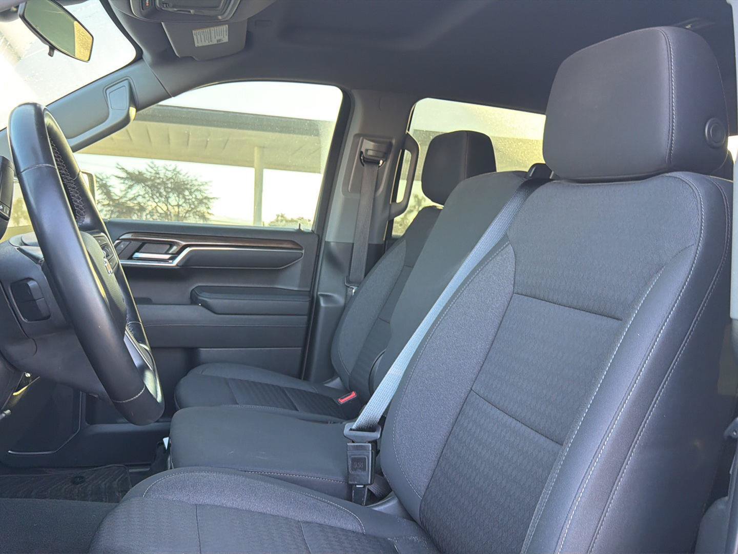 Used 2023 Chevrolet Silverado 1500 LT RWD image 7