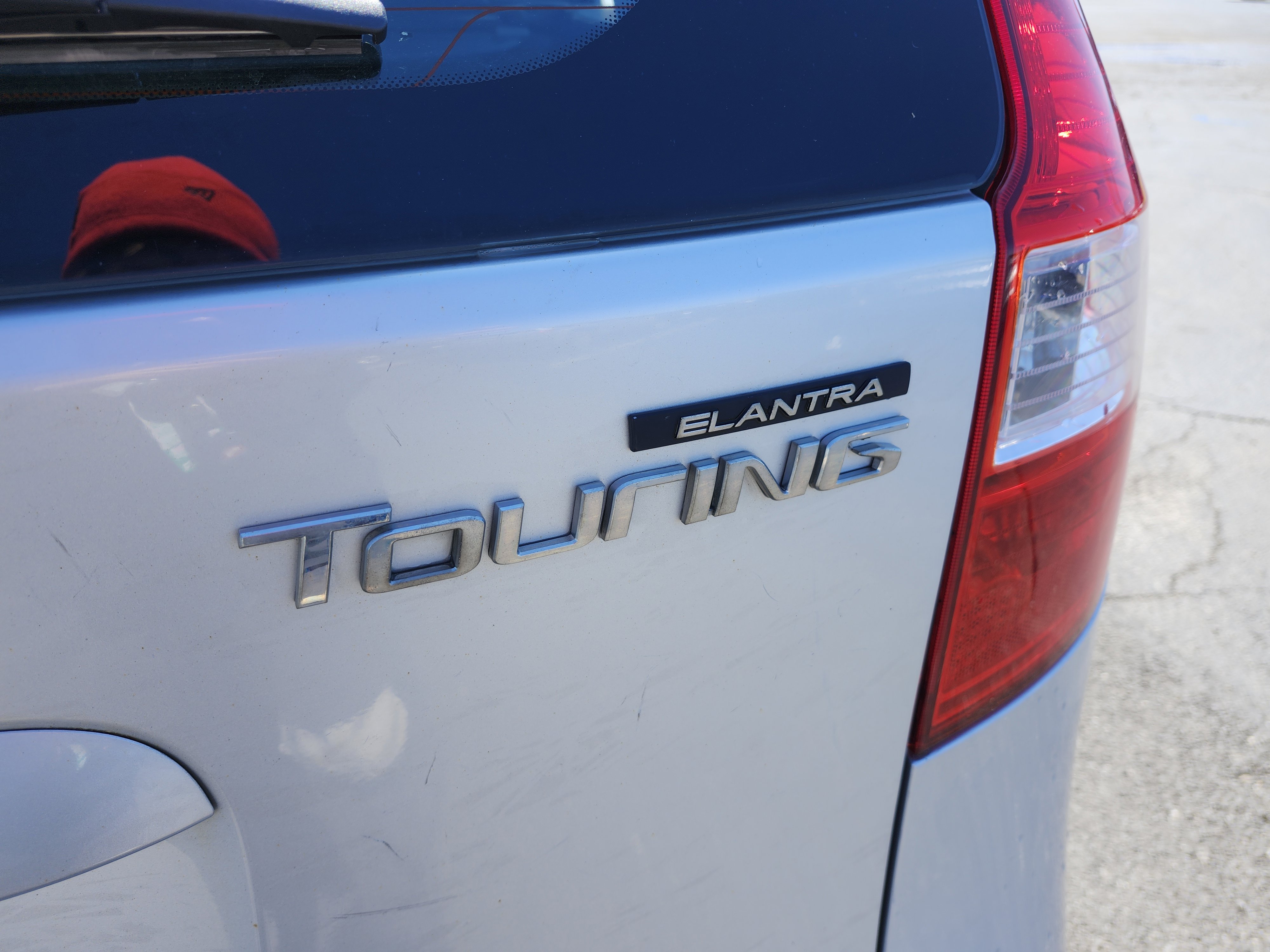 Used 2012 Hyundai Elantra GLS w/ Preferred Pkg image 19