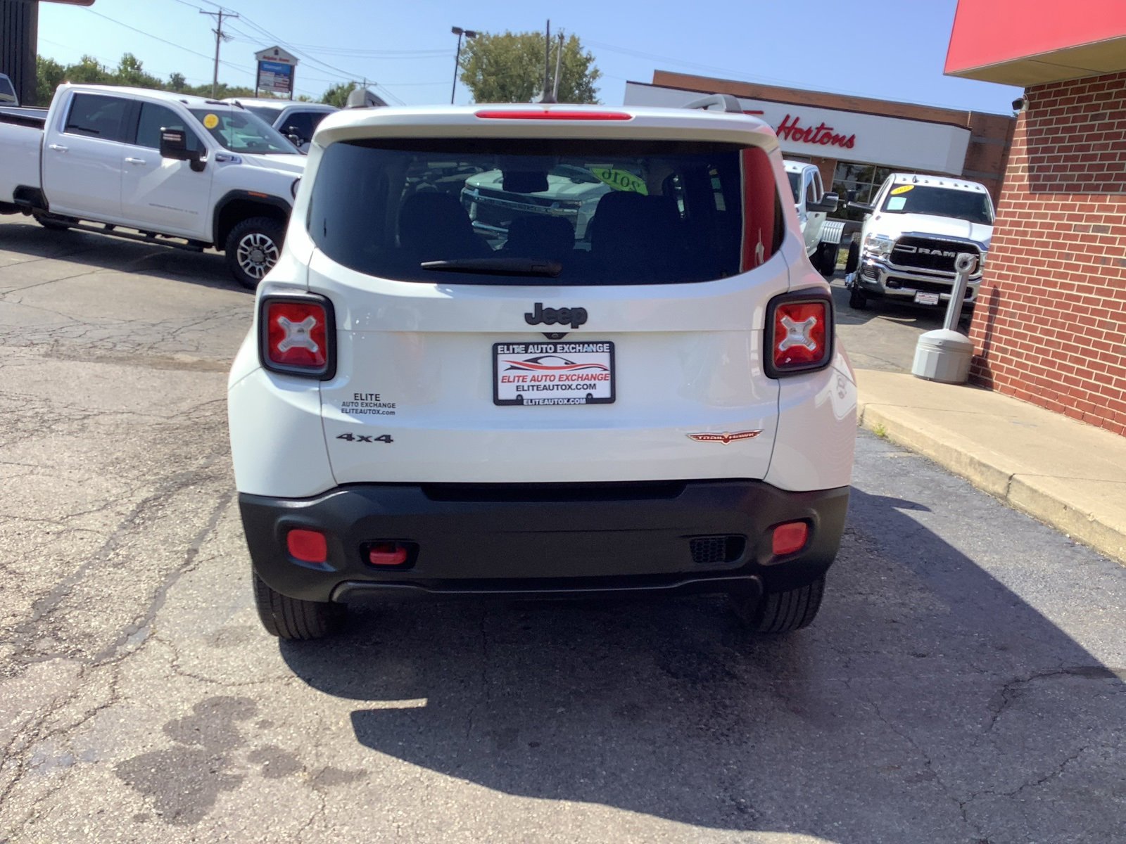 Used 2016 Jeep Renegade Trailhawk image 6