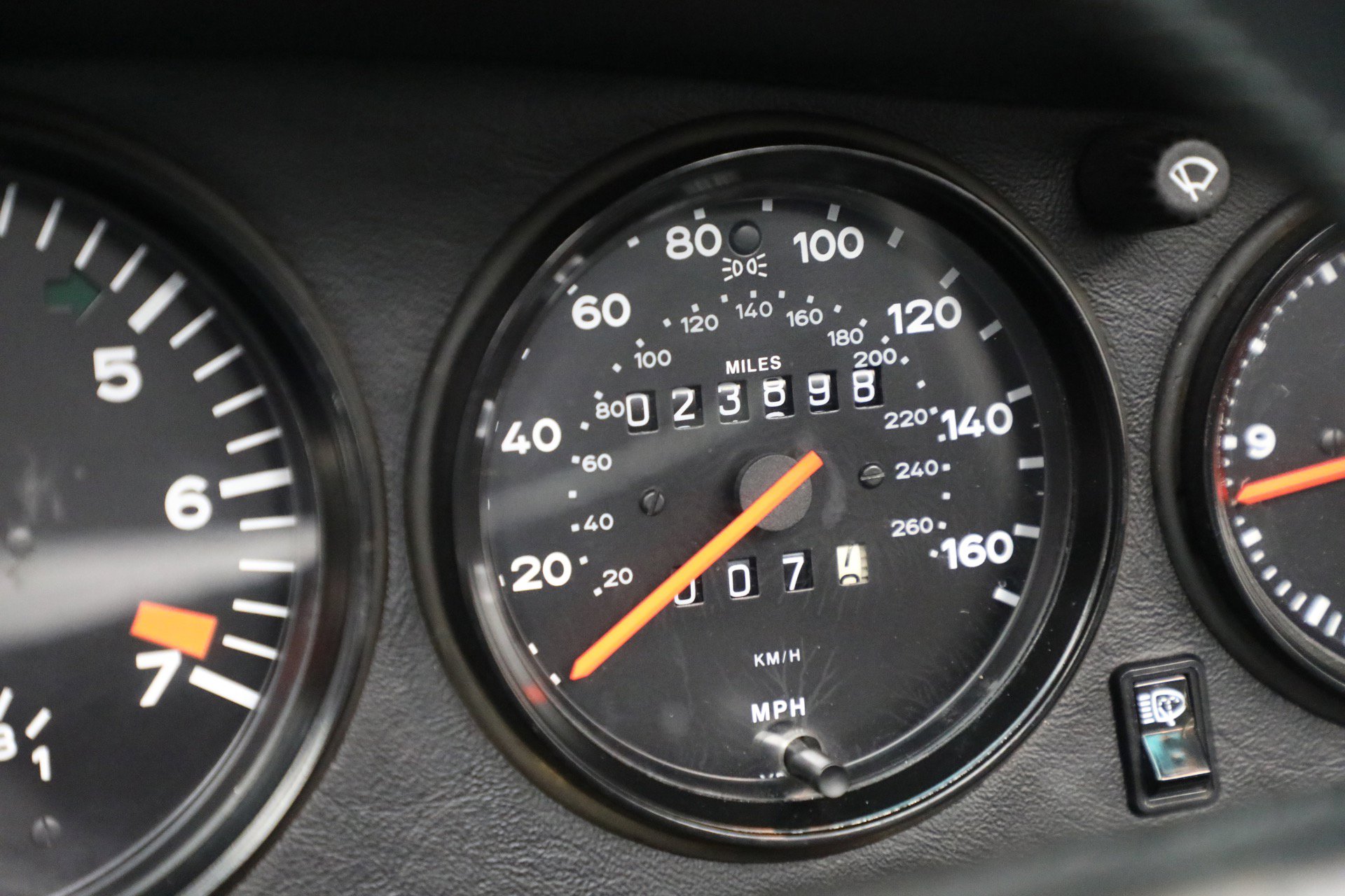 Used 1989 Porsche 911 Turbo Targa image 31