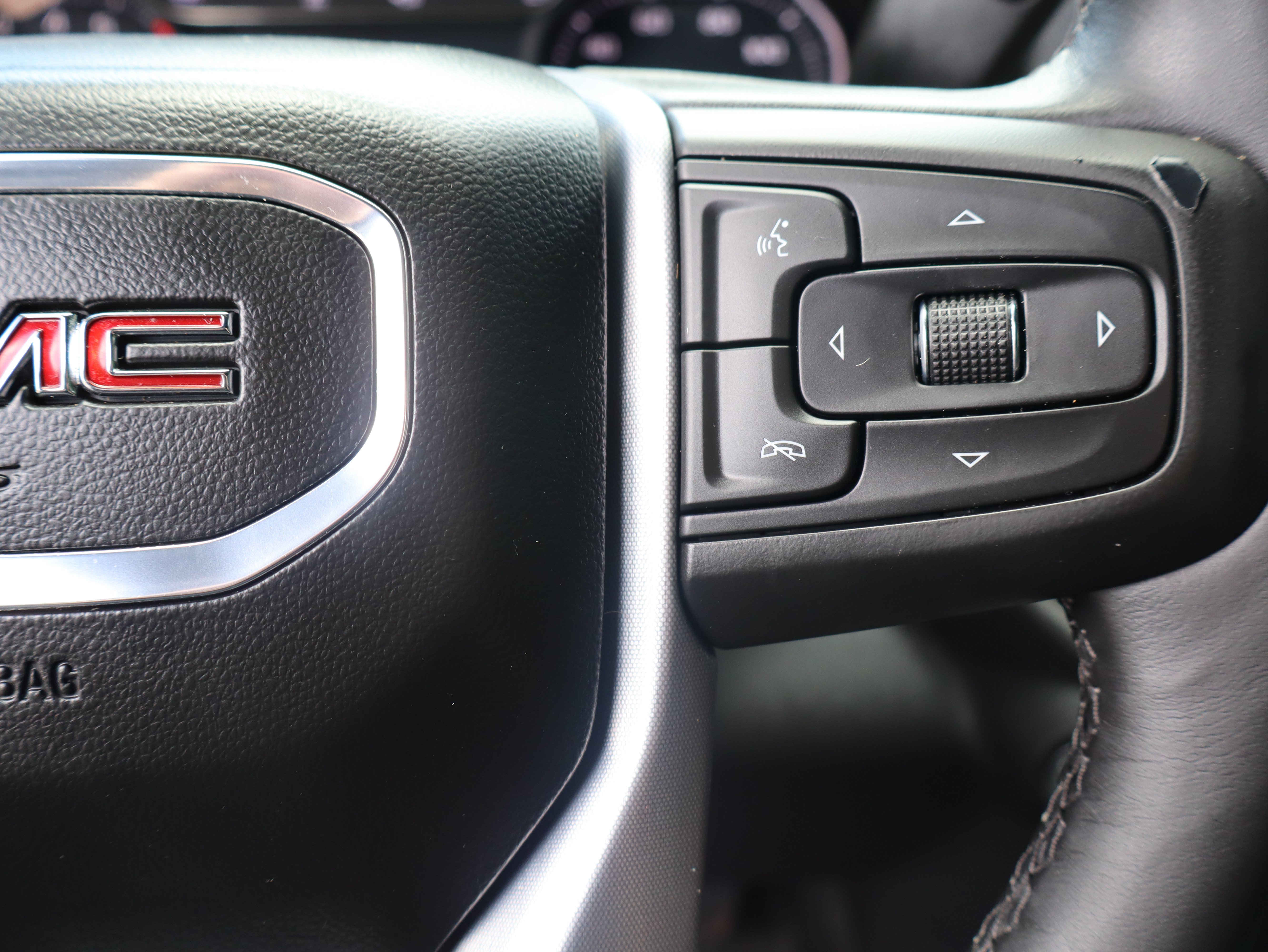 Used 2021 GMC Sierra 1500 SLT w/ SLT Premium Package AWD/4WD image 26