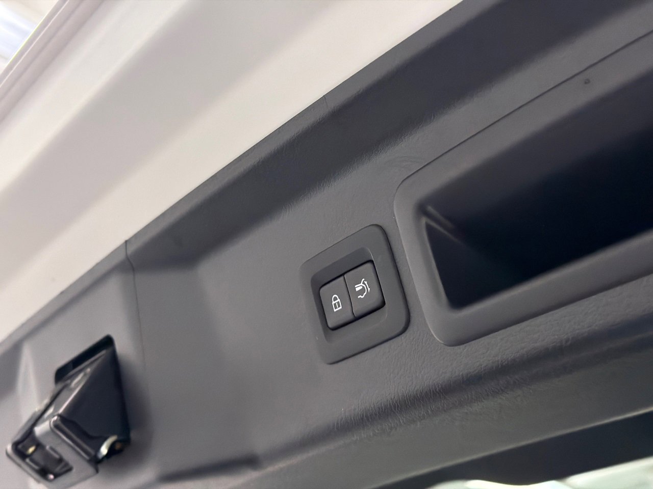 Used 2025 MAZDA CX-30 2.5 Turbo w/ Premium Package image 9