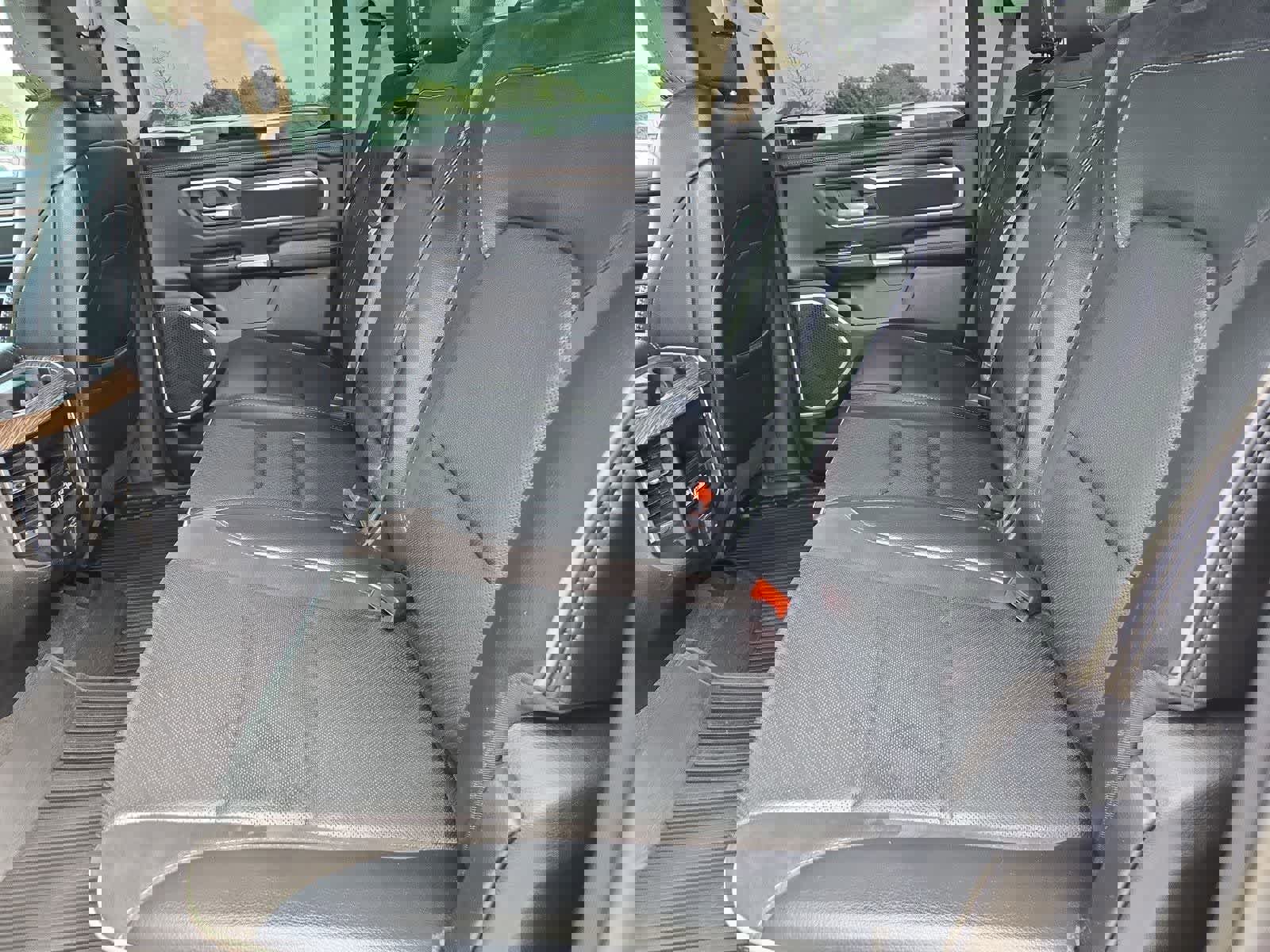 Used 2020 RAM 1500 Laramie image 18