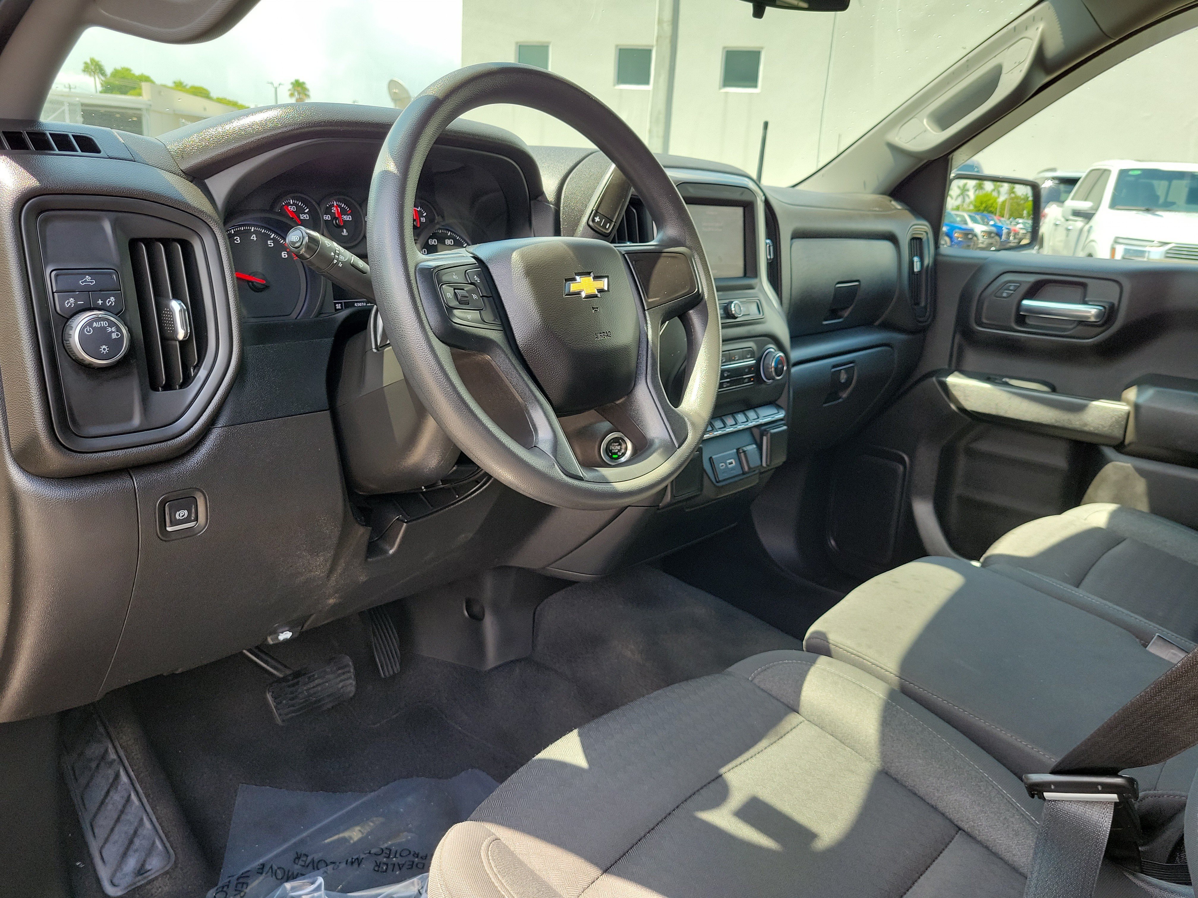 Used 2023 Chevrolet Silverado 1500 Custom RWD image 9