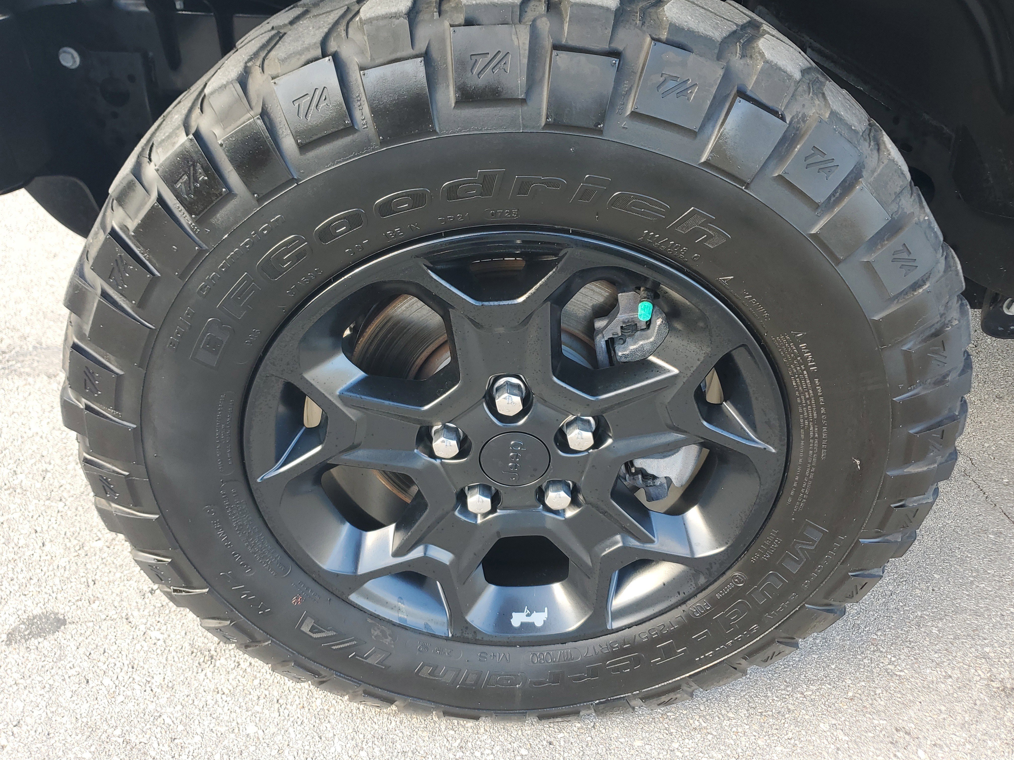 Used 2023 Jeep Gladiator Sport image 26