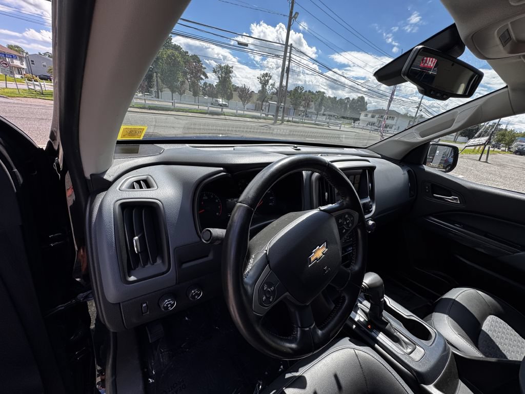 Used 2015 Chevrolet Colorado Z71 AWD/4WD image 12