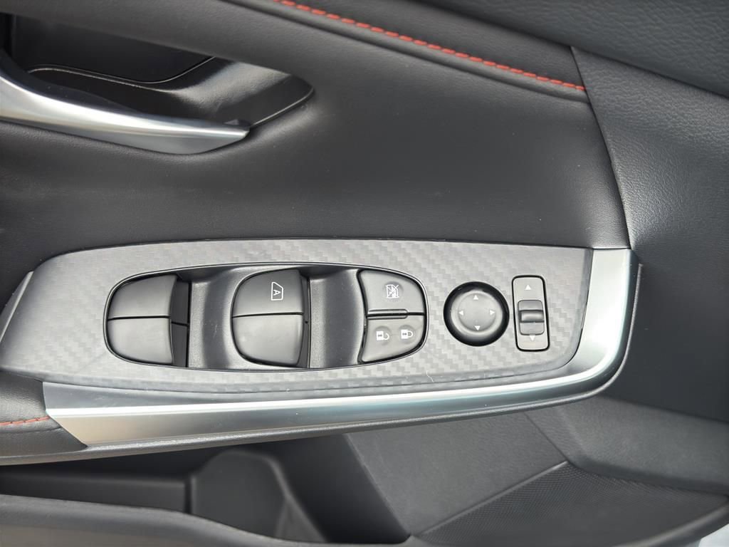 New 2025 Nissan Sentra SR image 18