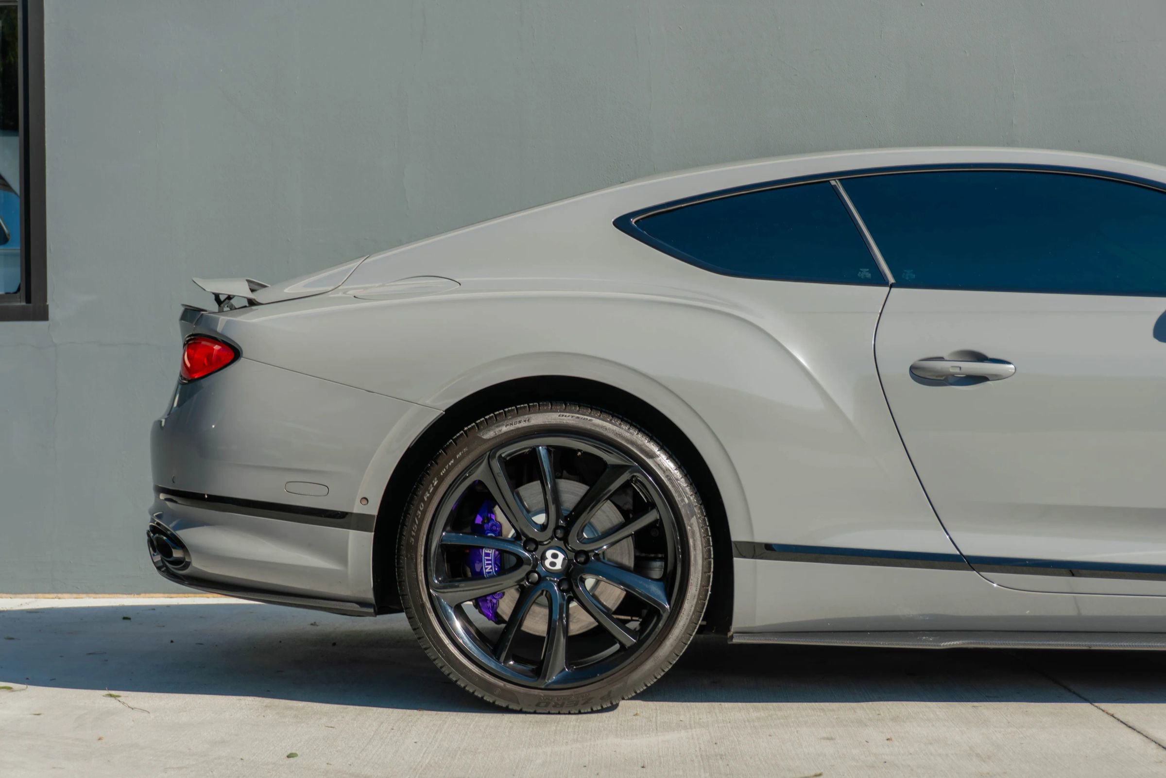 Used 2022 Bentley Continental GT AWD/4WD image 37