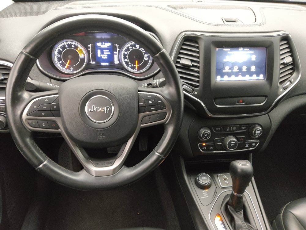 Used 2019 Jeep Cherokee Latitude Plus image 22