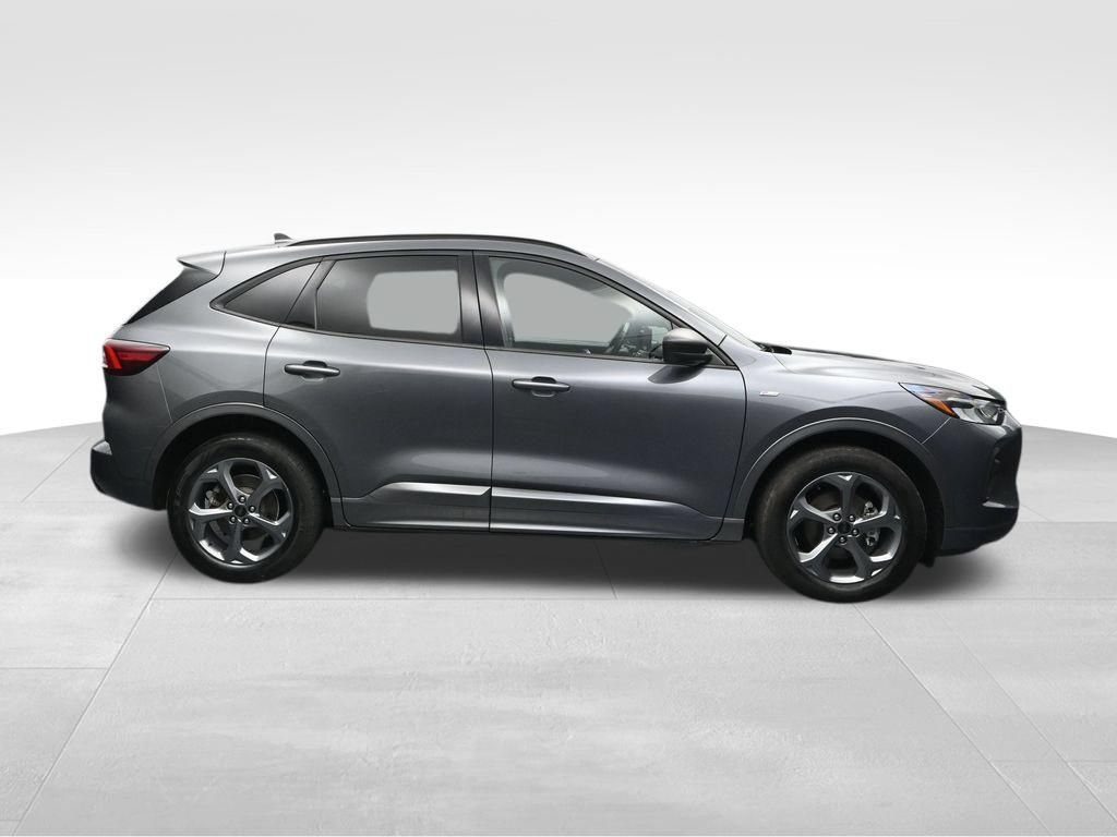 Used 2023 Ford Escape ST-Line AWD/4WD image 6
