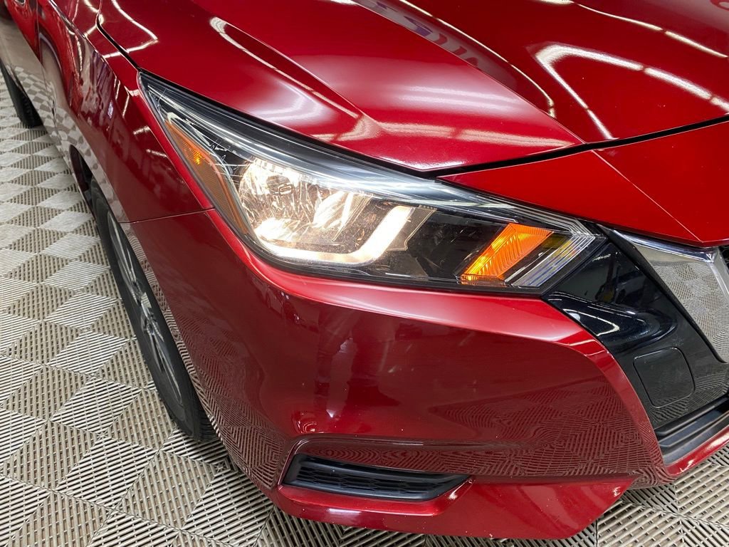 Used 2020 Nissan Versa SV w/ Trunk Package FWD image 3
