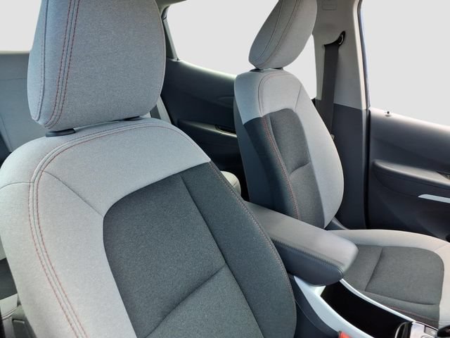 Used 2021 Chevrolet Bolt LT FWD image 18