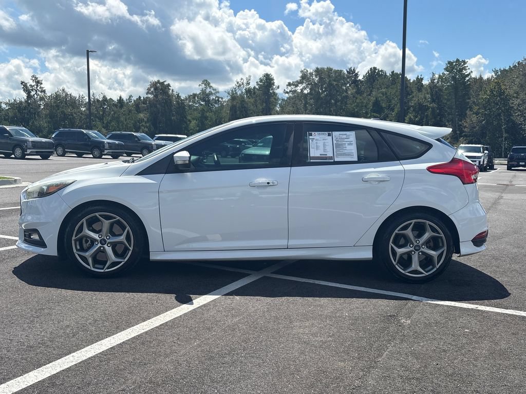 Used 2015 Ford Focus ST w/ Equipment Group 401A FWD image 8