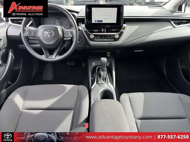 Used 2025 Toyota Corolla LE FWD image 17