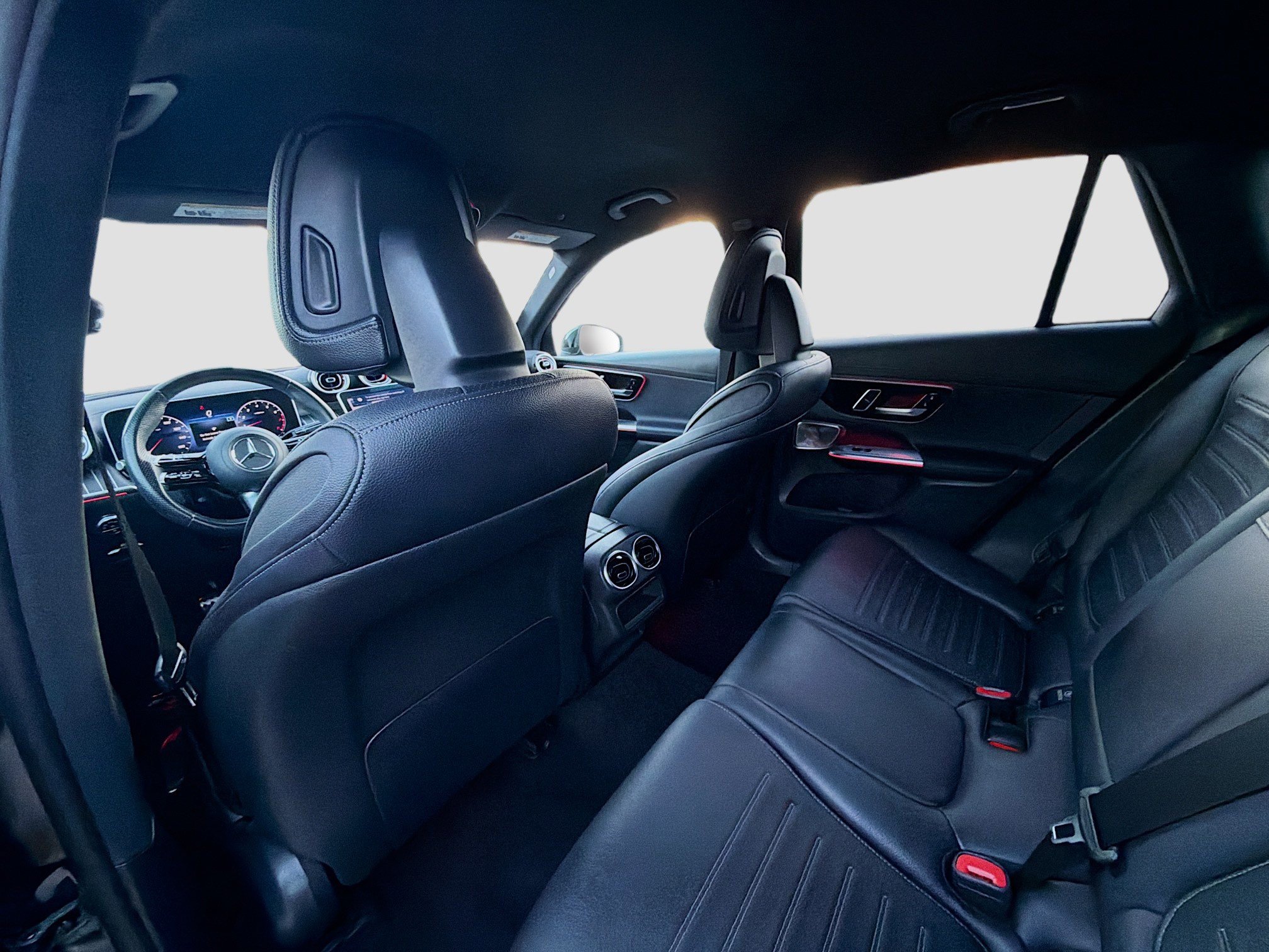 Used 2023 Mercedes-Benz GLC 300 image 24