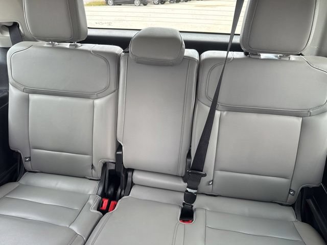 Used 2025 Ford Expedition Active AWD/4WD image 29