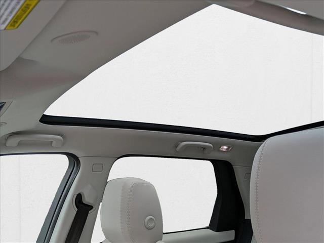 New 2025 Land Rover Discovery Sport S image 15