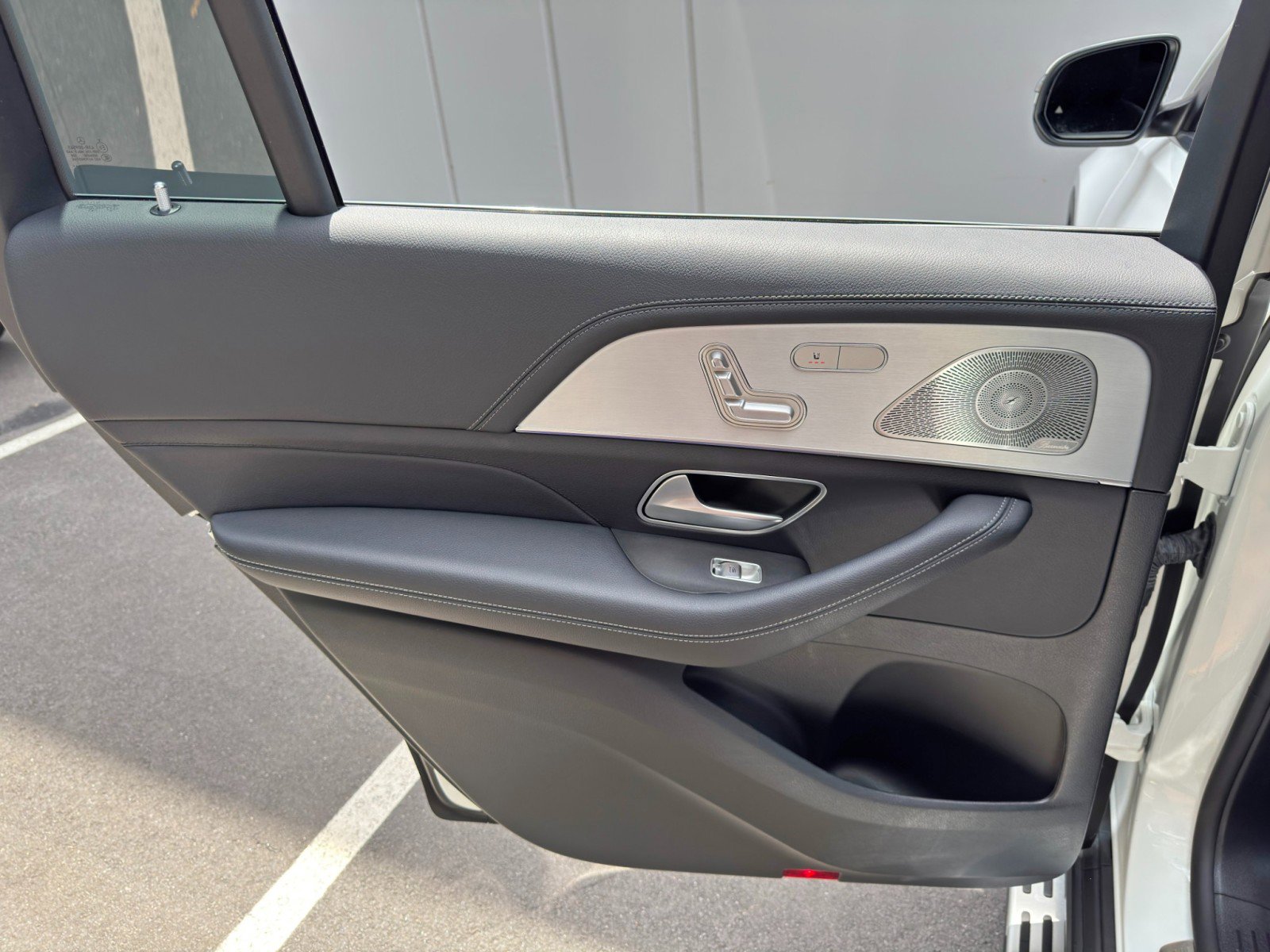 Used 2023 Mercedes-Benz GLS 450 4MATIC image 49