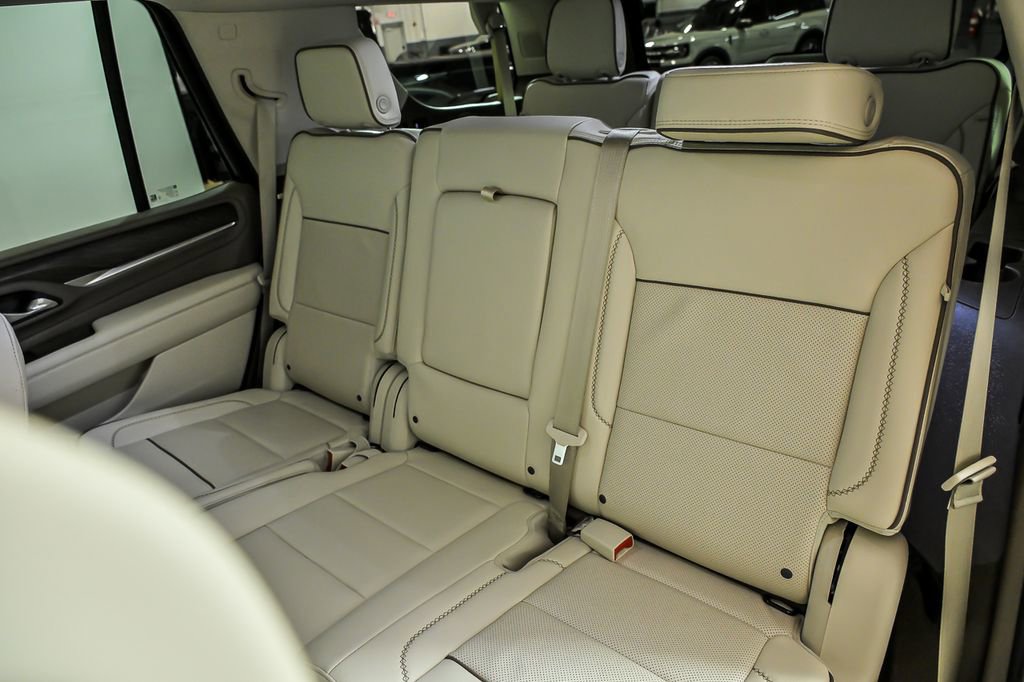 Used 2024 GMC Yukon Denali AWD/4WD image 15