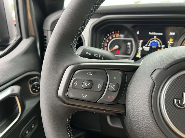 New 2025 Jeep Gladiator Sport image 17
