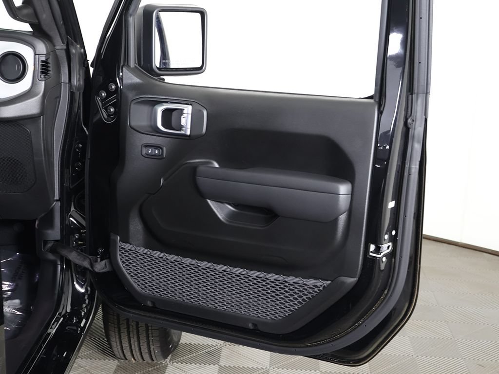 Used 2026 Jeep Wrangler Sport AWD/4WD image 20