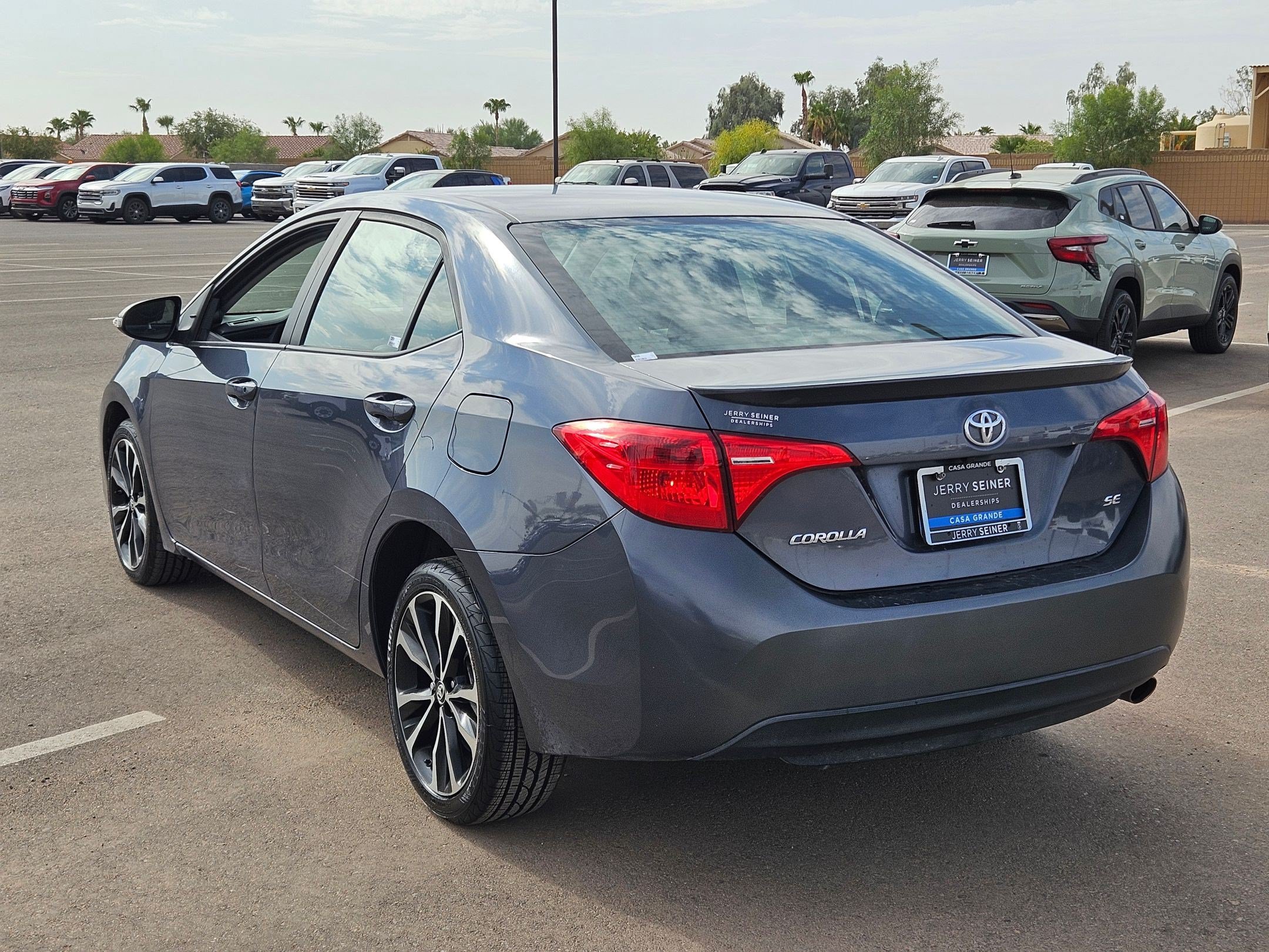 Used 2017 Toyota Corolla L FWD image 3