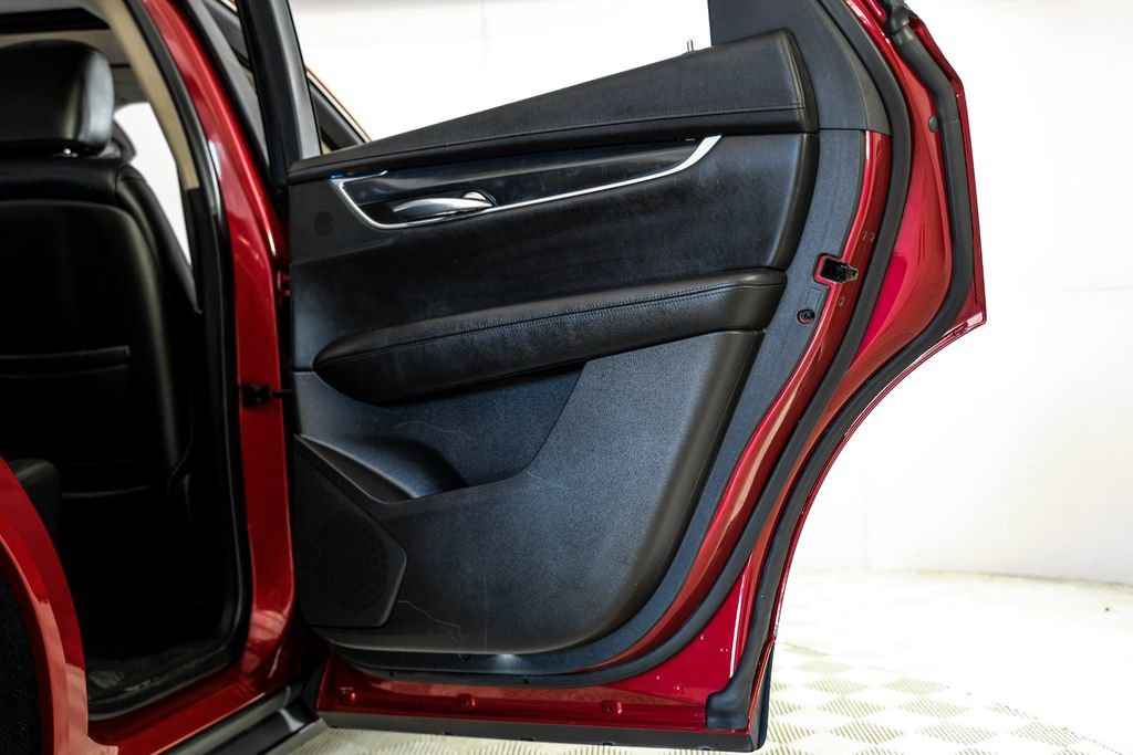 Used 2019 Cadillac XT5 Premium Luxury image 45