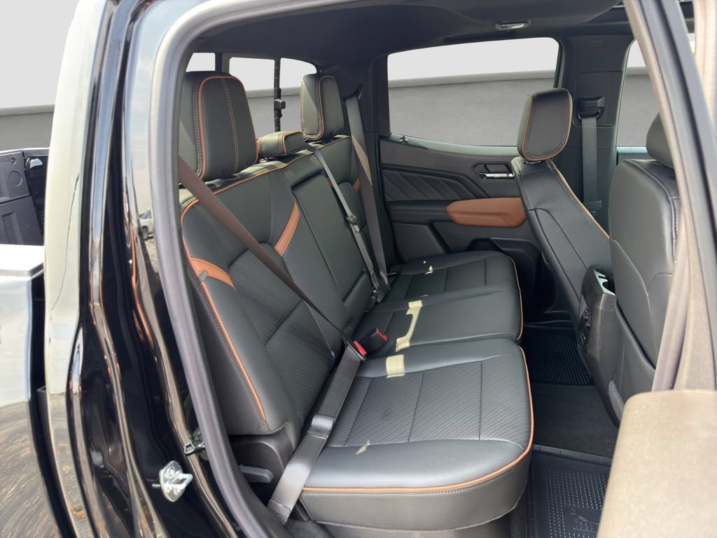 New 2026 GMC Canyon AT4 w/ Technology Plus Package AWD/4WD image 19