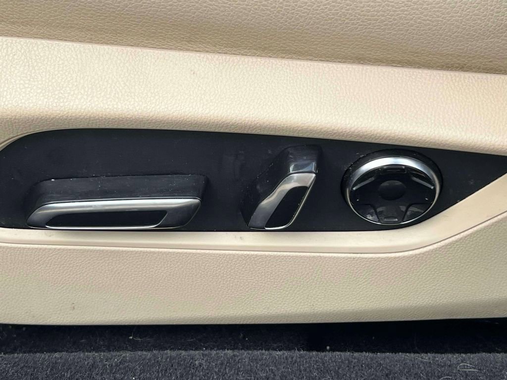 Used 2022 Acura TLX FWD image 17