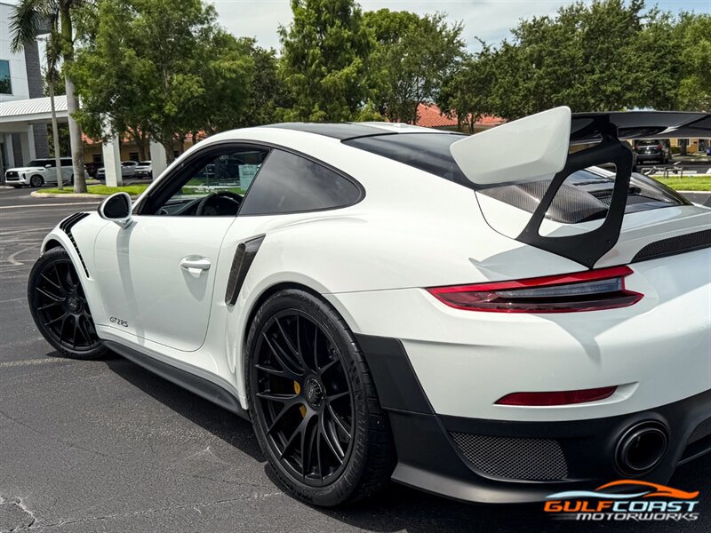Used 2018 Porsche 911 GT2 RS RWD image 42