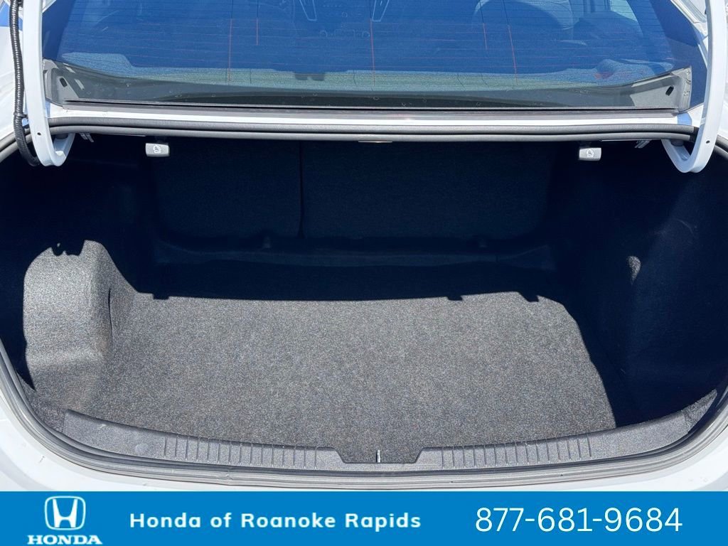 Used 2024 Chevrolet Malibu LT image 34