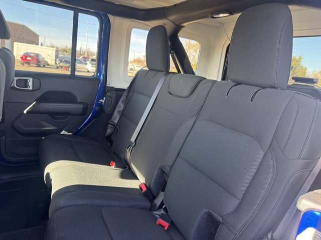 Used 2020 Jeep Wrangler Unlimited Sahara image 13