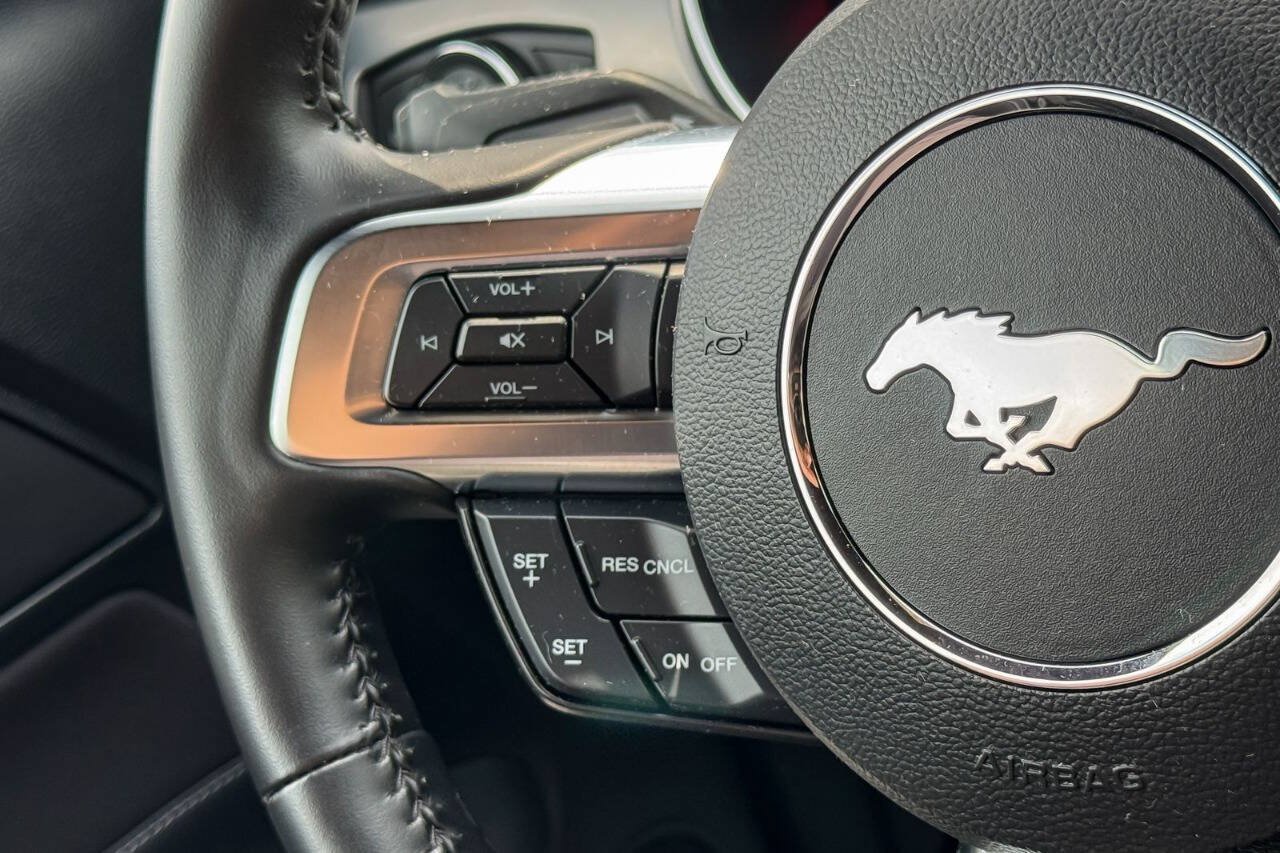 Used 2022 Ford Mustang GT RWD image 32